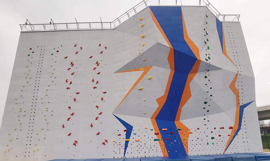 outdoor climbing wall, climbing wall for campus, school climbing wall, speed climbing wall, lead climbing wall, fiberglass climbing wall